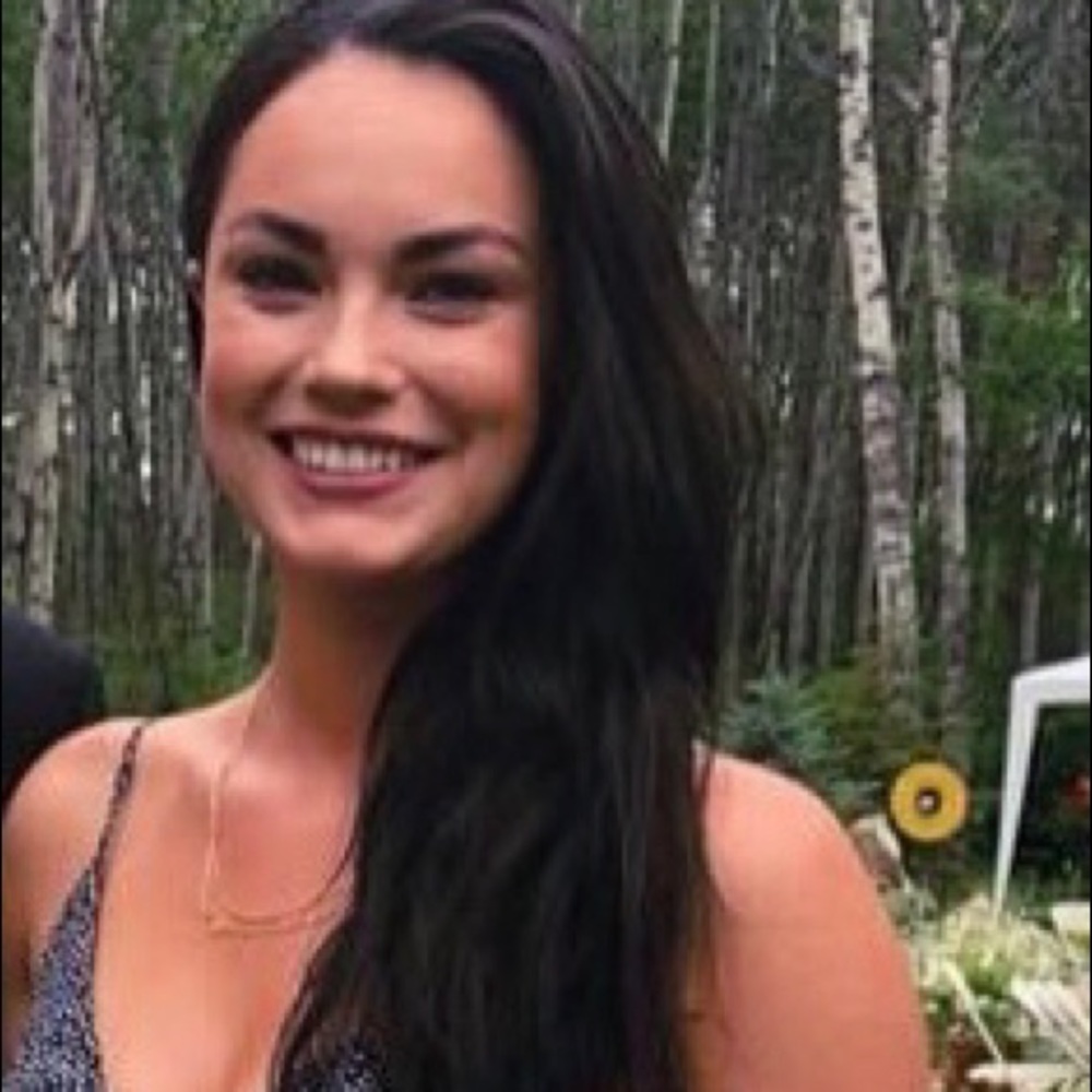 Meet your Posher, Ava